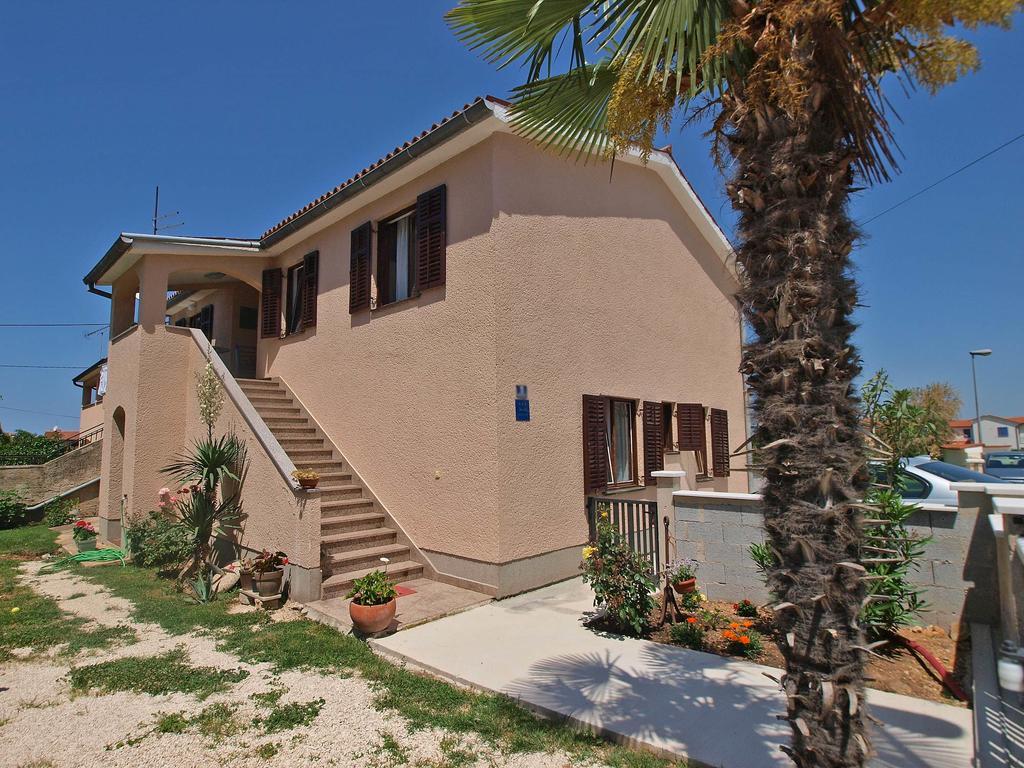 פורץ Apartments Dvigradska 1103 מראה חיצוני תמונה