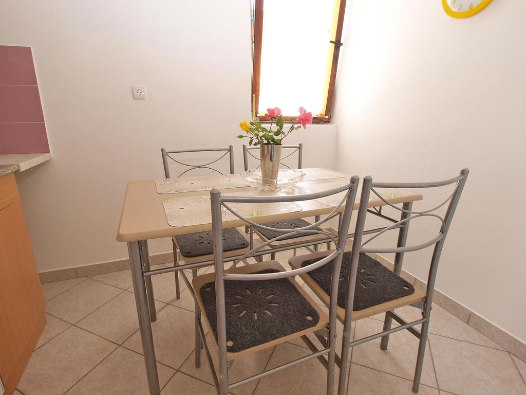 פורץ Apartments Dvigradska 1103 מראה חיצוני תמונה