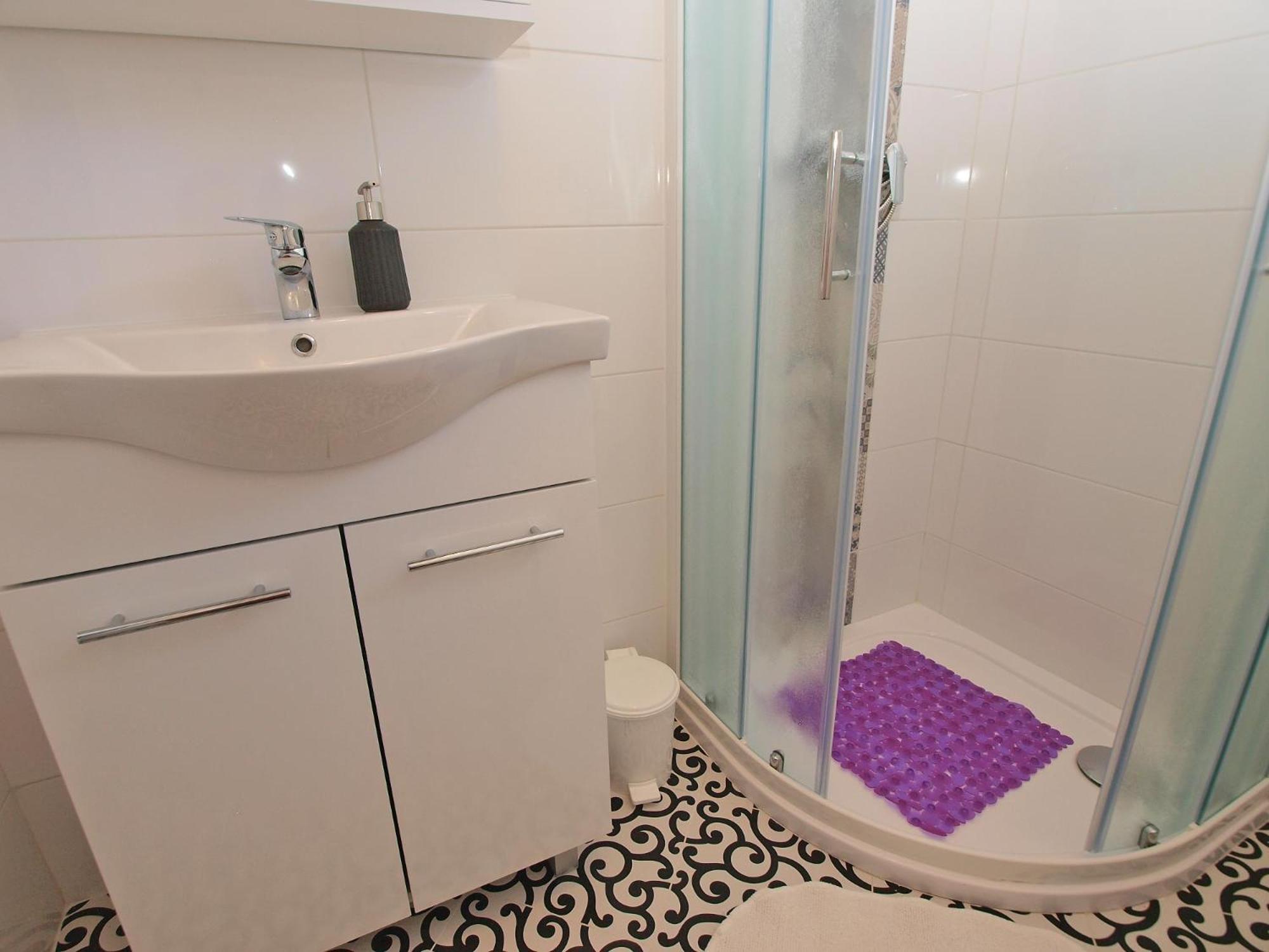 פורץ Apartments Dvigradska 1103 מראה חיצוני תמונה